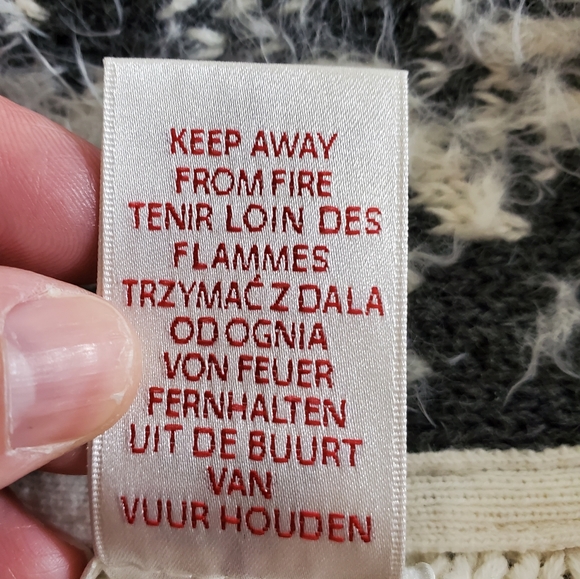 * DONATING 4/30/24* Max Studio Kids Sweater Vest - Picture 13 of 13